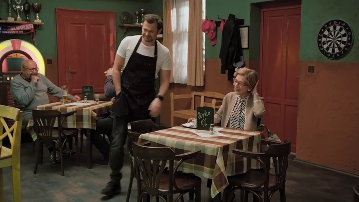 Nový život - Paľova staršia nápadníčka